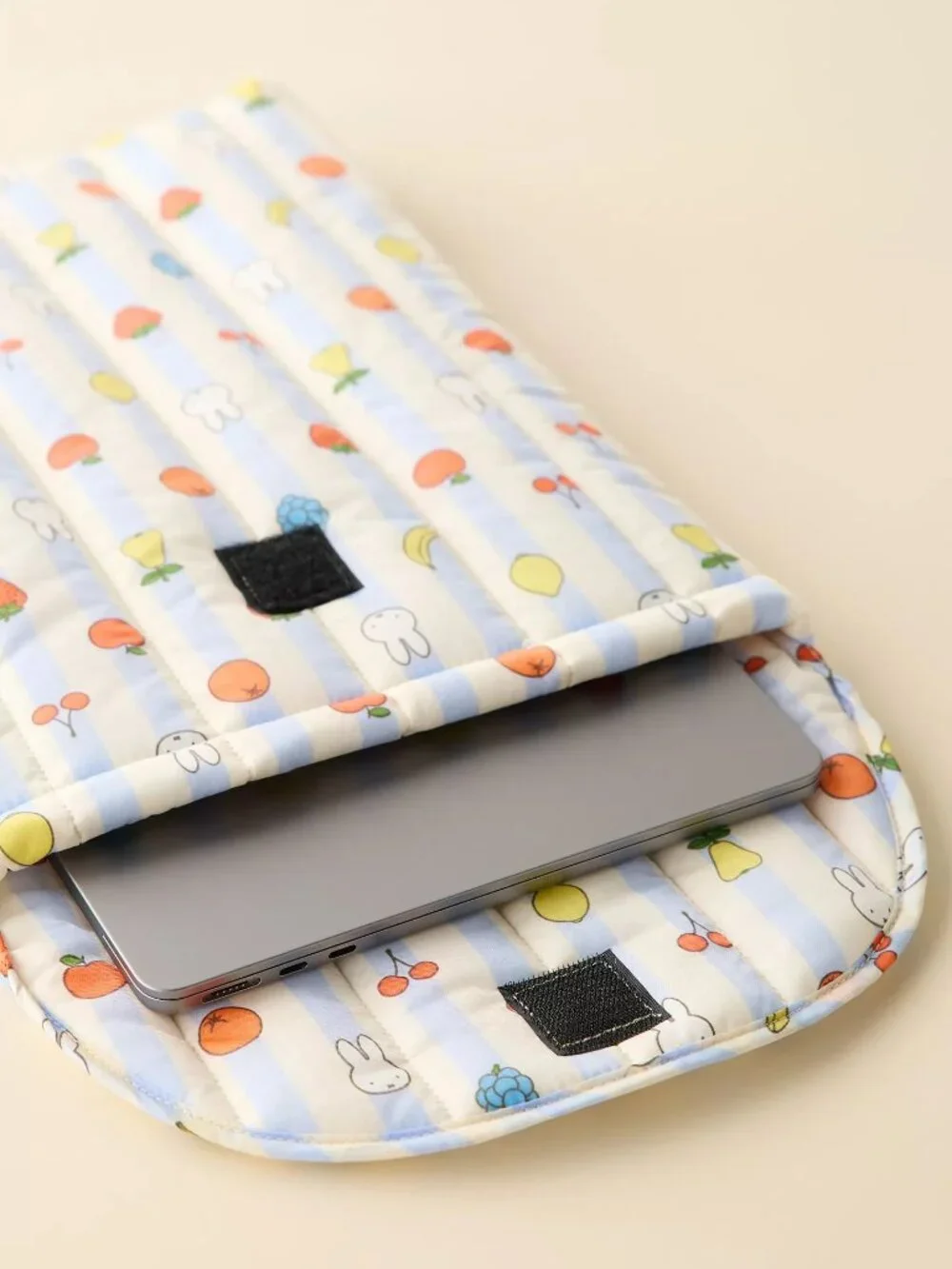NWT Baggu Puffy Laptop Sleeve 16